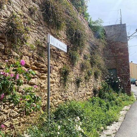 Usigliano La Petite Maison מראה חיצוני תמונה