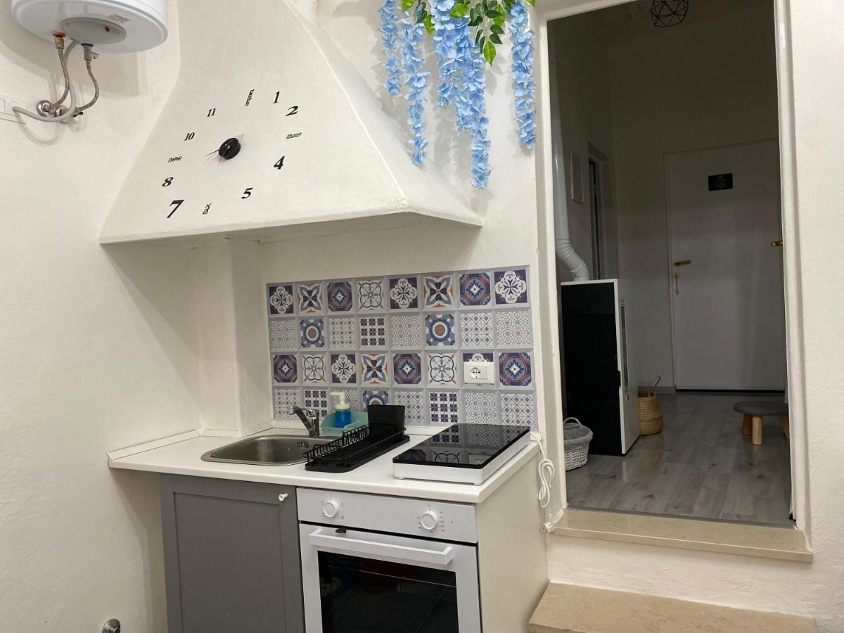 Usigliano La Petite Maison מראה חיצוני תמונה