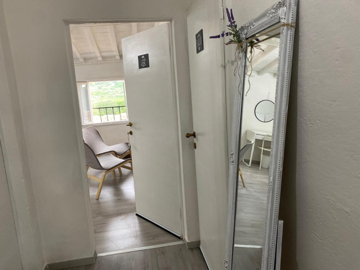 Usigliano La Petite Maison מראה חיצוני תמונה