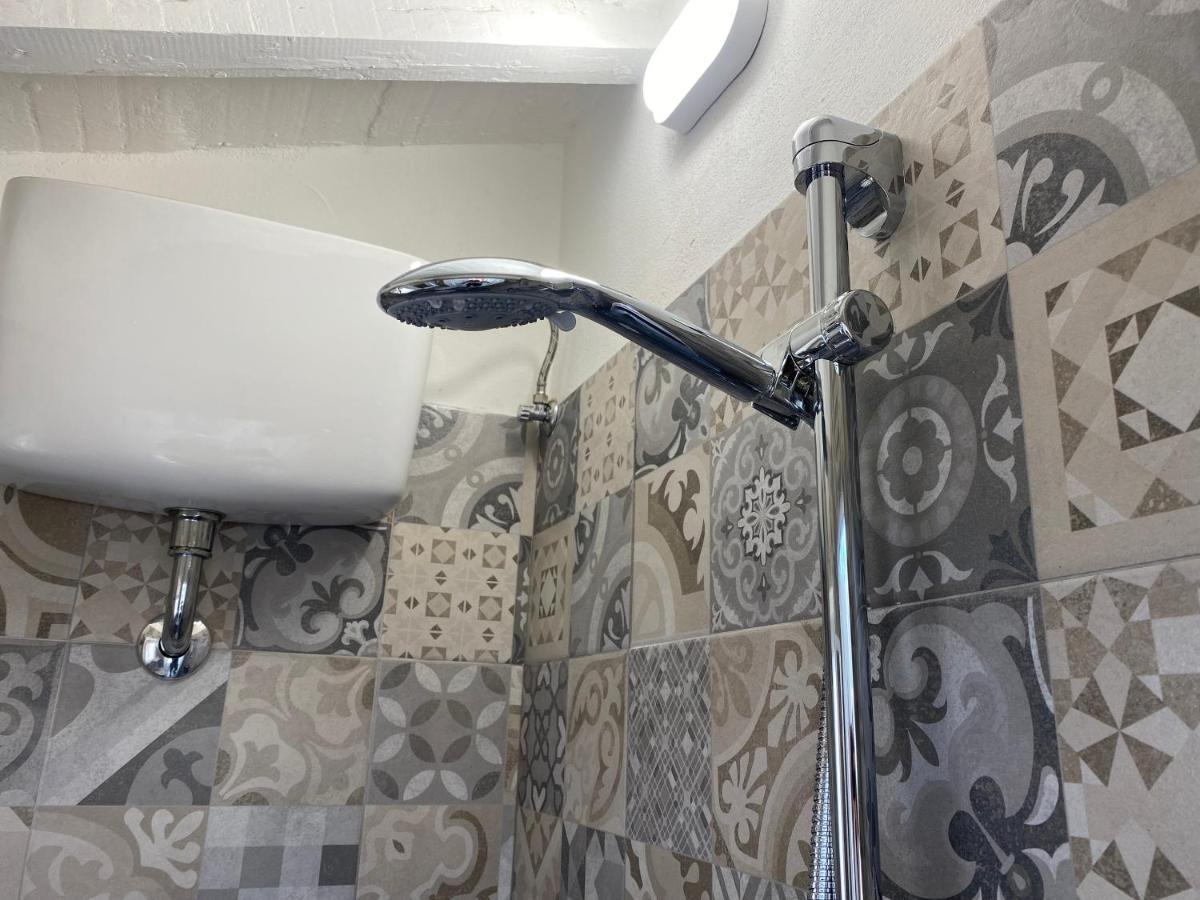 Usigliano La Petite Maison מראה חיצוני תמונה